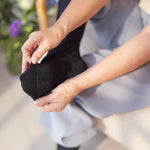 Charger l'image dans la galerie, 1 paire de chaussettes noires à l'envers