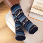 Charger l'image dans la galerie, 1 paire de chaussettes thermiques Raynaud pour homme - Rayures bleu marine