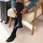 Charger l'image dans la galerie, 1 paire de chaussettes de compression pour femme - Noir