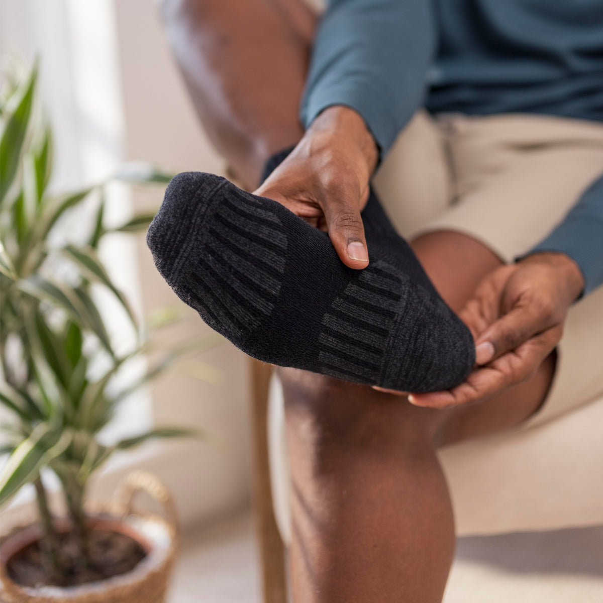 1 paire de chaussettes de marche en laine noires pour diabétiques