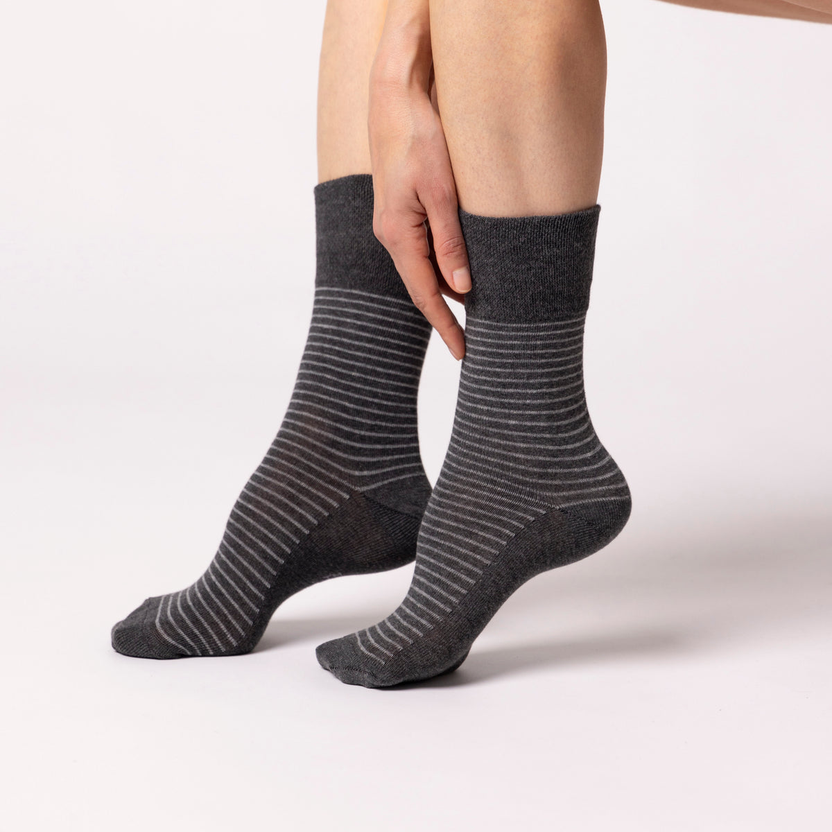 Lot de 3 paires de chaussettes en coton à rayures universitaires pour femme - Gris