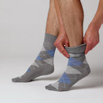 Charger et lire la vidéo dans la visionneuse de la Galerie, 3 paires de chaussettes en coton Bigfoot pour homme - Denim/Gris
