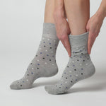 Charger et lire la vidéo dans la visionneuse de la Galerie, 3 paires de chaussettes en coton pour femme - Motif à pois denim
