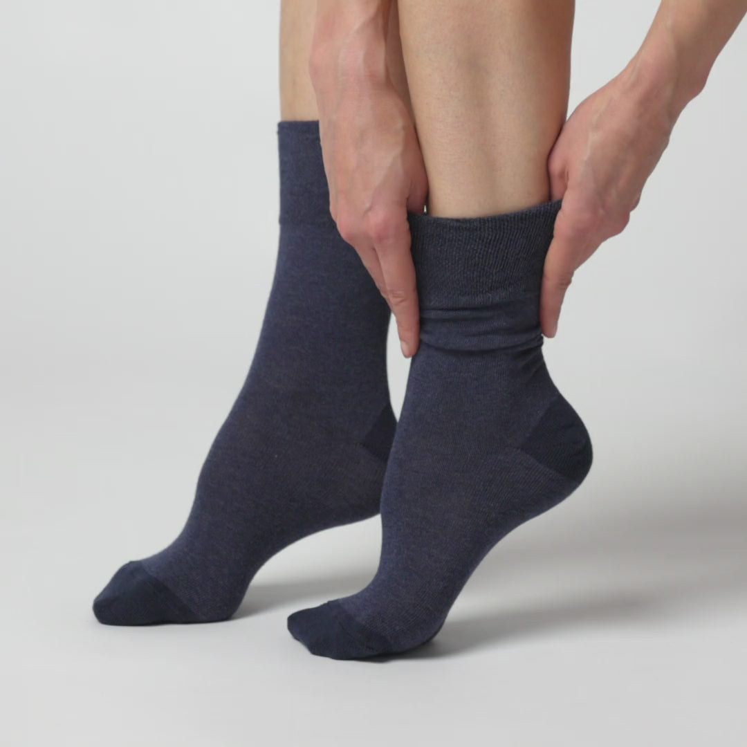 3 Pairs Ladies Seclude Contrast Heel Socks - Navy