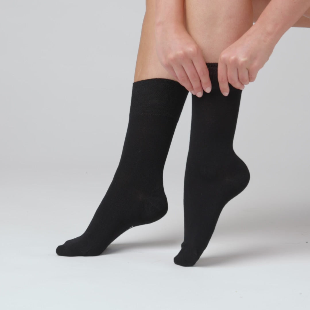 3 Pairs Ladies Bamboo Socks - Black