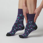 Charger et lire la vidéo dans la visionneuse de la Galerie, 3 paires de chaussettes en coton pour femme - Sophie Floral Purple
