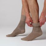Load and play video in Gallery viewer, 3 Pairs Men&#39;s Nova Fine Stripe Cotton Socks - Brown/Natural
