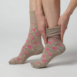 Charger et lire la vidéo dans la visionneuse de la Galerie, 3 paires de chaussettes en coton pour femme - Bleu/Fleurs neutres
