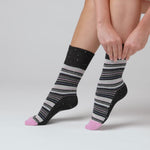 Charger et lire la vidéo dans la visionneuse de la Galerie, 3 paires de chaussettes en coton pour femme - Terrazzo d&#39;été
